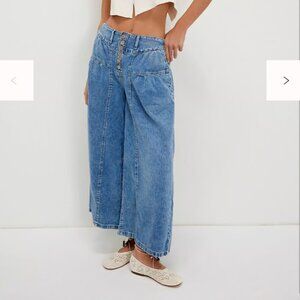 NWT - Free People / We The Free - Blossom Meadow Pull on Jeans - Size L